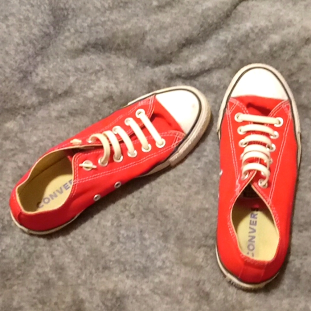 Red converse with rubber laces